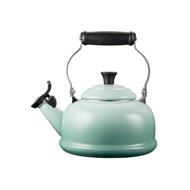 LE CREUSET Classic Whistling Kettle 1.6L