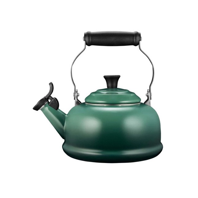 LE CREUSET Classic Whistling Kettle 1.6L