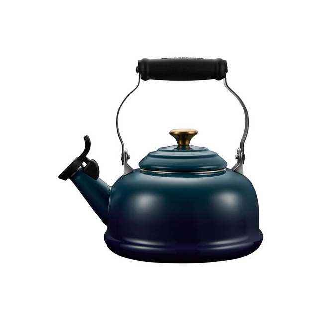 LE CREUSET Classic Whistling Kettle 1.6L