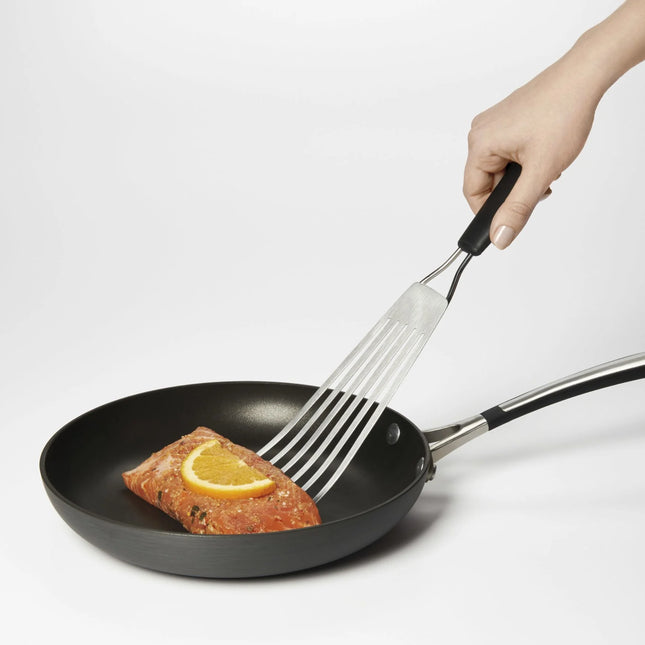 OXO GOOD GRIPS Flexible Fish Turner