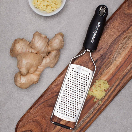 MICROPLANE Gourmet Series Coarse Grater