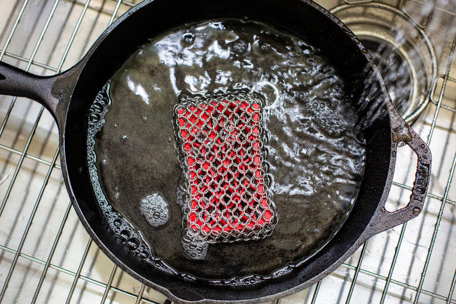 LODGE Chainmail Scrubber for Cast Iron & Stainless