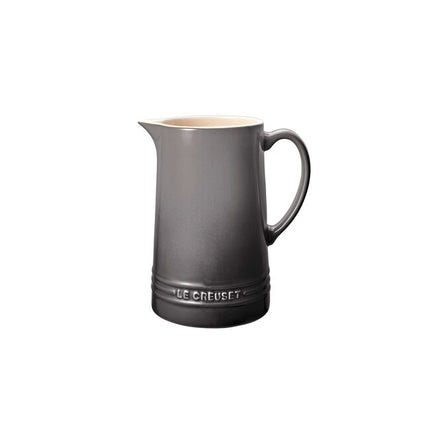 LE CREUSET Classic Pitcher