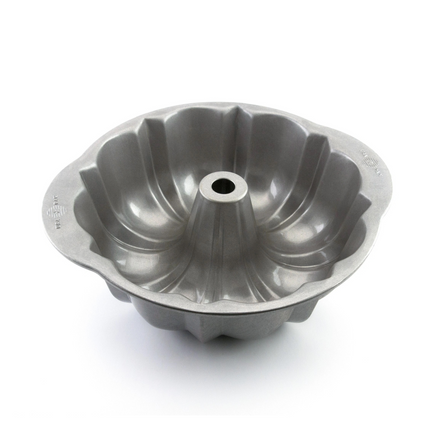 USA PAN Fluted Tube Pan (Bundt)