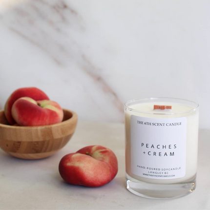 THE 6TH SCENT CANDLE Peaches & Cream Soy Candle