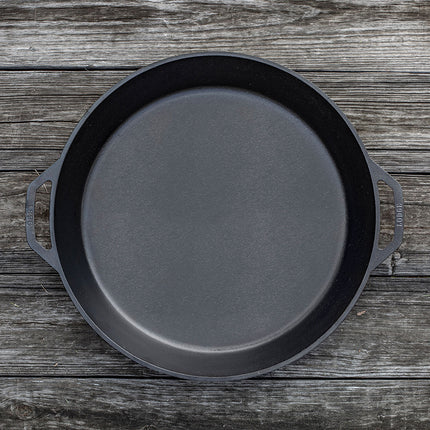 LODGE 17” Cast Iron Dual Handle Pan